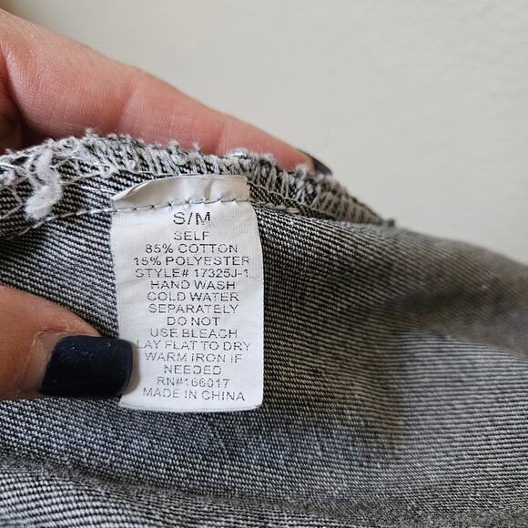 Blue B Boutique Legend Rhinestone Denim Shacket in Vintage Black S/M - Picture 6 of 7